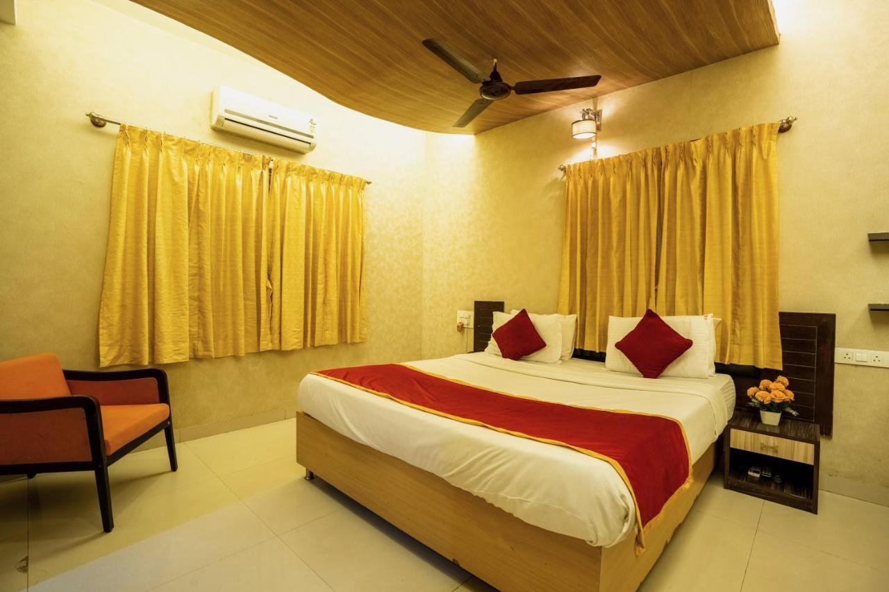 Seasons Suites Bangalore Room photo
